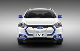 xev-iev7s-front-side-white-vehicle